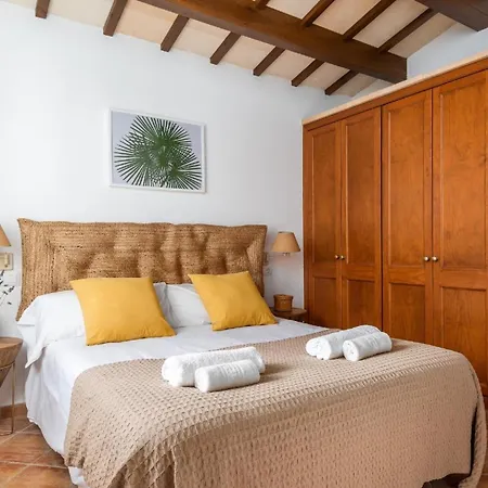 Ferienhaus Ferienhaus Mit Privatpool Fuer 6 Personen Ca 120 Qm In Cap D'artrutx, Menorca Suedkueste Von Menorca - B62735 *